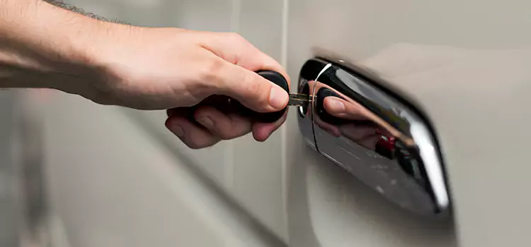 Why Choose Our Auto Locksmith Team in Riverside, OH?